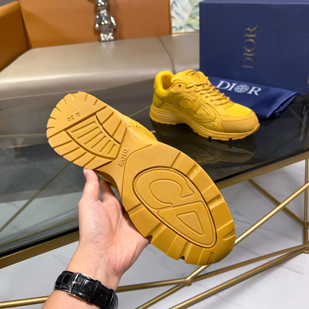 Men's Men's Shoes💰P460💰【DIOR】Dior's new B30 low-top sneakers✅ Carefully crafted from gray mesh fabric and white technical fabric, it features a CD30" graphic logo, and "DIO~B30" and "CD30" logos on the heel and tongue. The extra-light sculpted rubber sole is paired with iconic embellishments to enhance style, and internal stretch details create an ideal and comfortable wearing experience. Can be matched with a variety of casual looks to highlight a fashionable and modern sports style. Size: 38-44 (45 can be customized)